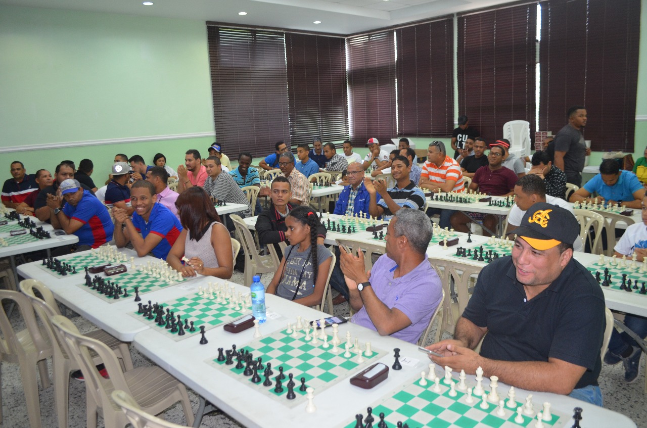 Torneo Blitz 40 Aniversario De La Provincia Sanchez Ramirez, Dedicado Al Dr. Antonio Casso. UTECO 25/11/2018